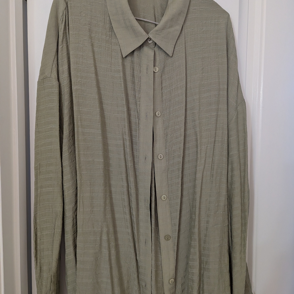 Olive Button-Up Shirt By MOTF Sz L